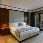 فندق إيليت وورلد جراند 5*