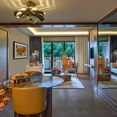 Elite World Grand Otel