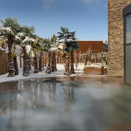 إيليت وورلد جراند فندق