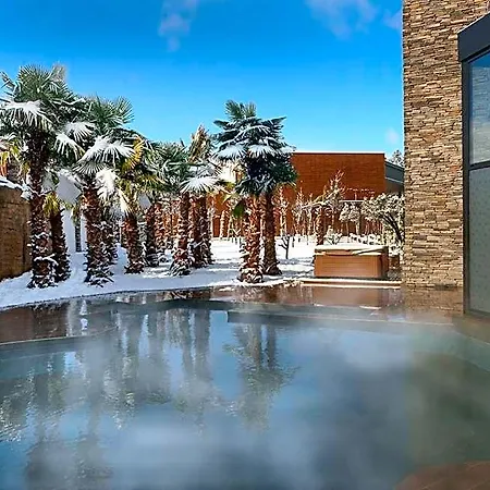 Elite World Grand Hotel