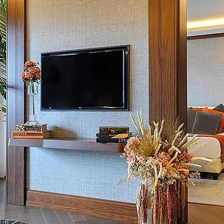 Elite World Grand Otel