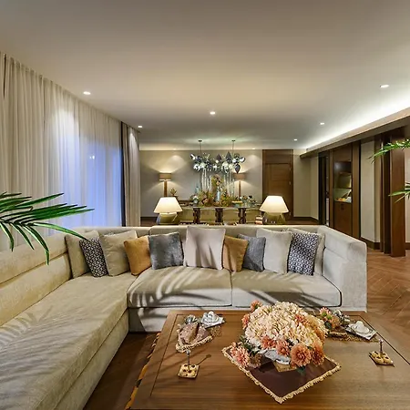 Elite World Grand 5*