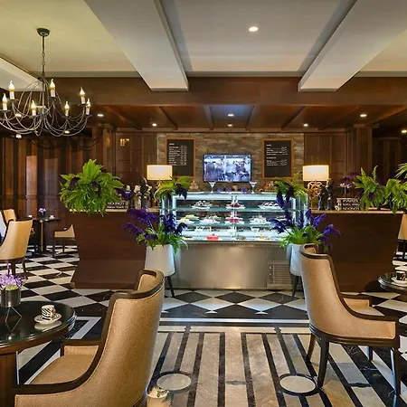 Elite World Grand Hotel