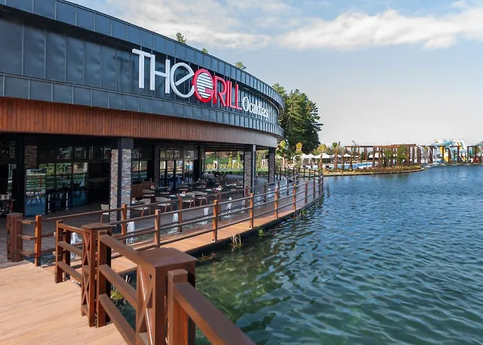 Elite World Grand Otel 5*