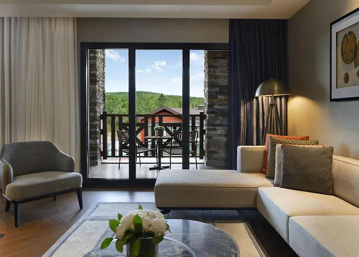 Elite World Grand 5*