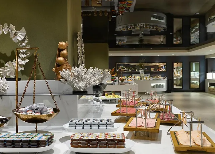 Elite World Grand 5*